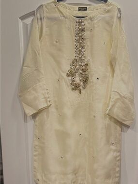 Agha Noor real mirror embellished shirt. Womens medium